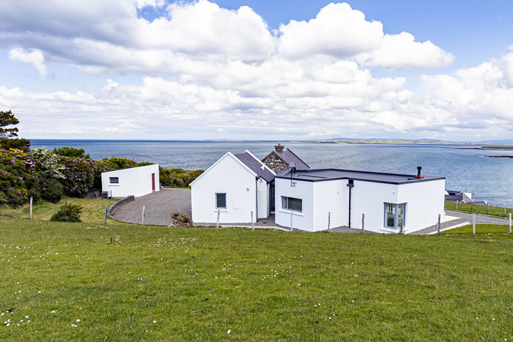 Exterior of Golden Strand View cottage