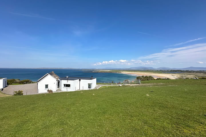 Exterior of Golden Strand View cottage